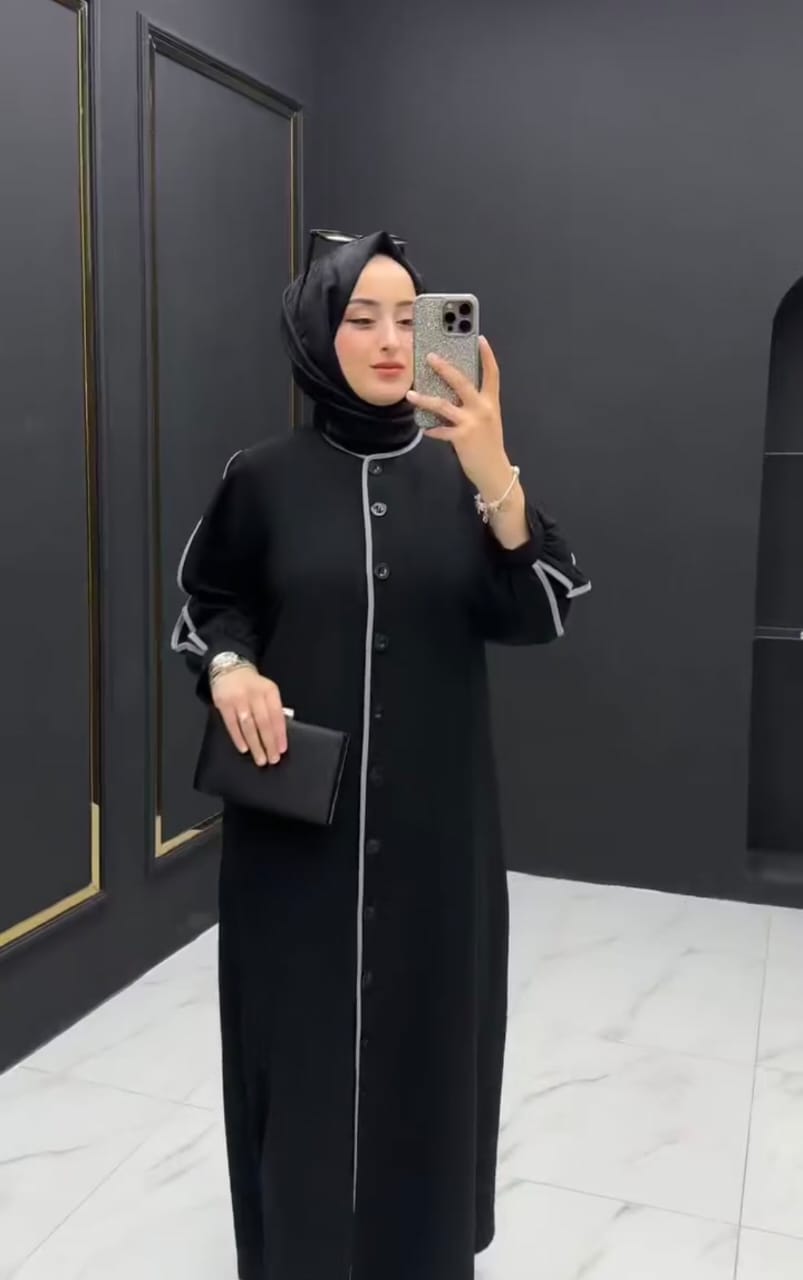 Distinct Abaya