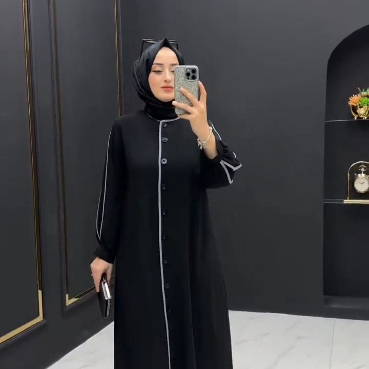 Distinct Abaya